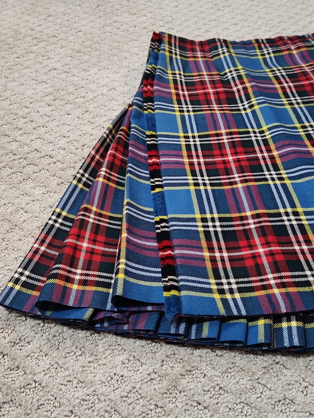 J. Higgins Clan Macbeth Modern Tartan Plaid Heavy Weight Wool Custom Dress Kilt - Picture 4 of 16